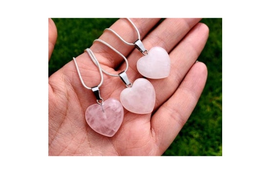 Rose Quartz Heart Pendant (20-25mm)